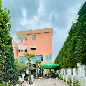 Bajovah & Restaurant , Tirana Albánie
